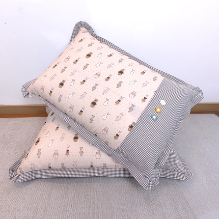 91家纺网 家纺一手货源 找家纺 （总）40×60cm枕头纯棉儿童枕头学生枕头单只多层结构夹棉款全棉三花款拉链枕