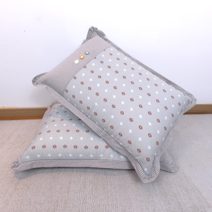 91家纺网 家纺一手货源 找家纺 （总）40×60cm枕头纯棉儿童枕头学生枕头单只多层结构夹棉款全棉三花款拉链枕