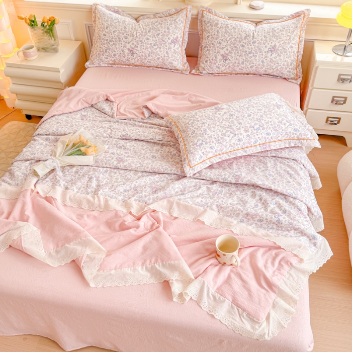 91家纺网 家纺一手货源 找家纺 （总）【苏东来】2025小清新韩版印花蕾丝花边皱皱棉工艺款拼接单夏被四件套韩式赫本碎花荷叶边夏凉被子空调被双人春秋被可水洗