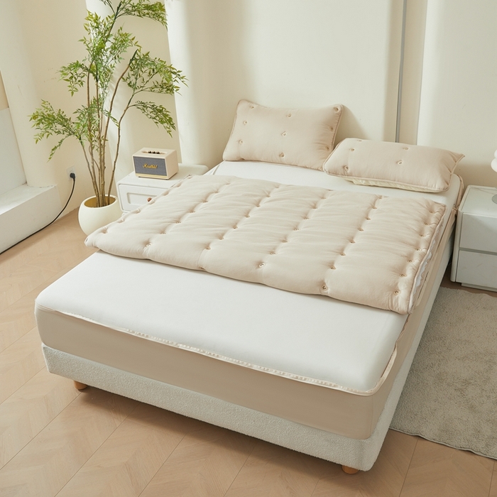 91家纺网 家纺一手货源 找家纺 （总）推推家纺 2025新款六面全包夹棉单床笠 床笠单件