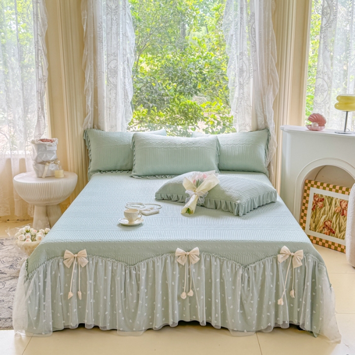 91家纺网 家纺一手货源 找家纺 （总）【苏东来】2025高端法式韩版公主花边PE高分子复合软凉席床裙款三件套纯色蕾丝花边豆豆床裙床单床盖冰丝凉席子三件套件