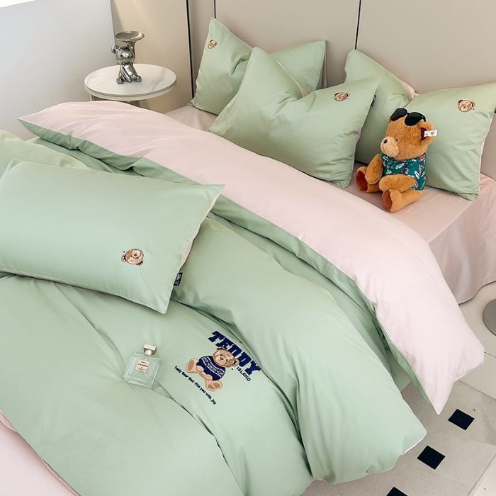 91家纺网 家纺一手货源 找家纺 泰迪爱兰Teddy ISLAND 2026新款100支绣花（50支）三件套四件套 抹茶绿+低调粉