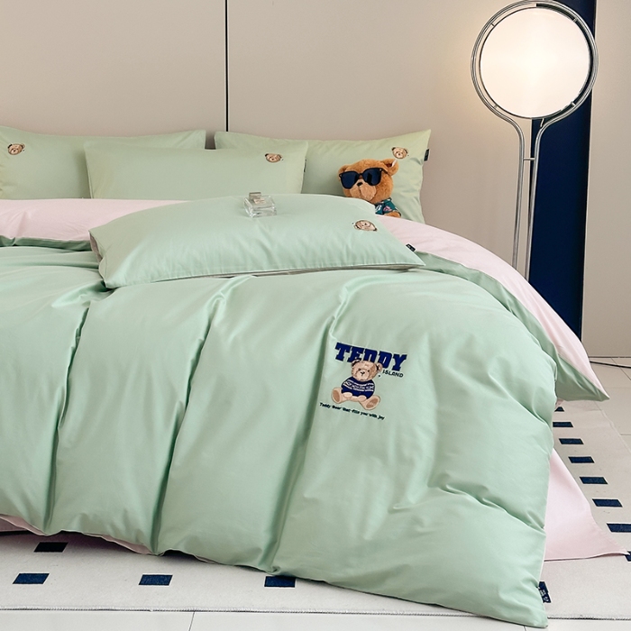 91家纺网 家纺一手货源 找家纺 泰迪爱兰Teddy ISLAND 2026新款100支绣花（50支）三件套四件套 抹茶绿+低调粉