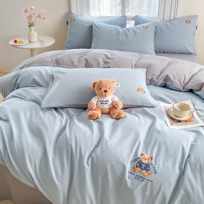 91家纺网 家纺一手货源 找家纺 泰迪爱兰Teddy ISLAND 2026新款32支全棉水洗棉绣花三件套四件套 浅灰兰+青灰