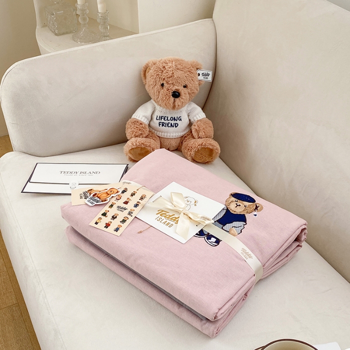 91家纺网 家纺一手货源 找家纺 泰迪爱兰Teddy ISLAND 2026新款32支全棉水洗棉绣花三件套四件套 浅玉+棕灰