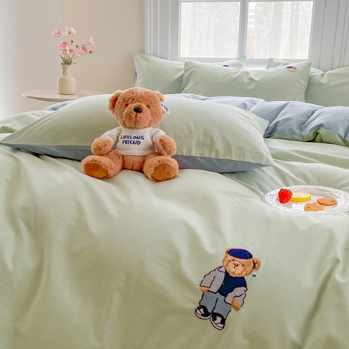 91家纺网 家纺一手货源 找家纺 泰迪爱兰Teddy ISLAND 2026新款32支全棉水洗棉绣花三件套四件套 水绿＋浅灰兰