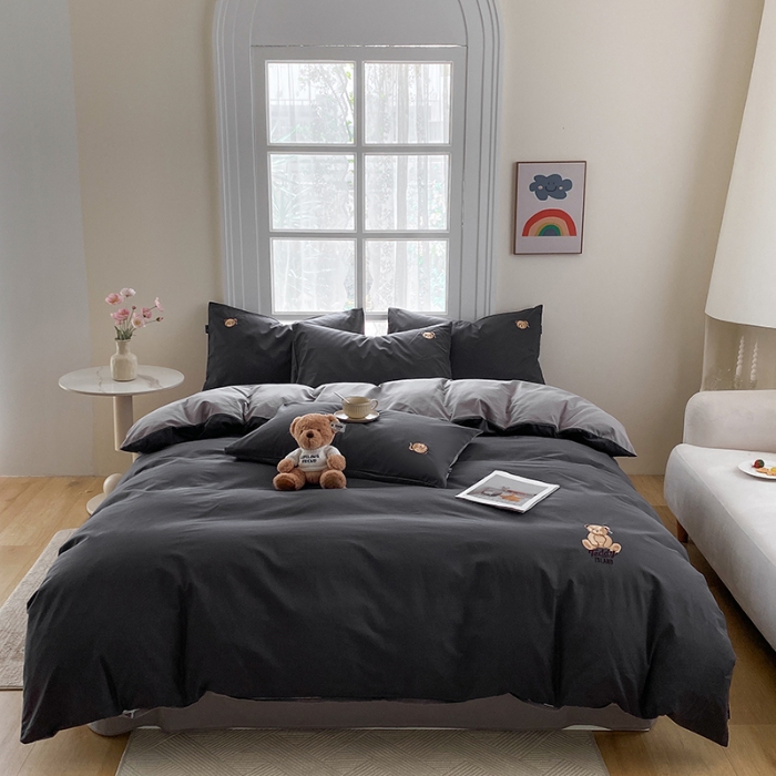 91家纺网 家纺一手货源 找家纺 泰迪爱兰Teddy ISLAND 2026新款32支全棉水洗棉绣花三件套四件套 深灰+棕灰