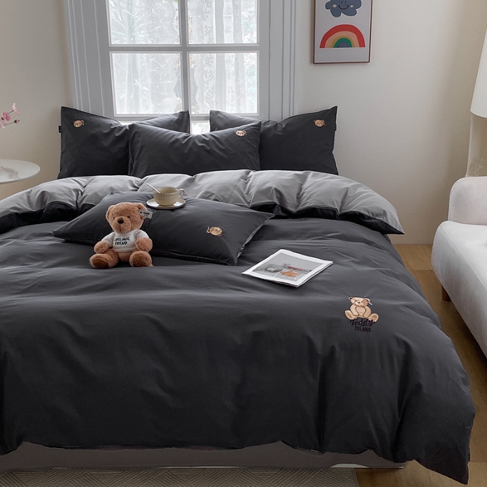 91家纺网 家纺一手货源 找家纺 泰迪爱兰Teddy ISLAND 2026新款32支全棉水洗棉绣花三件套四件套 深灰+棕灰