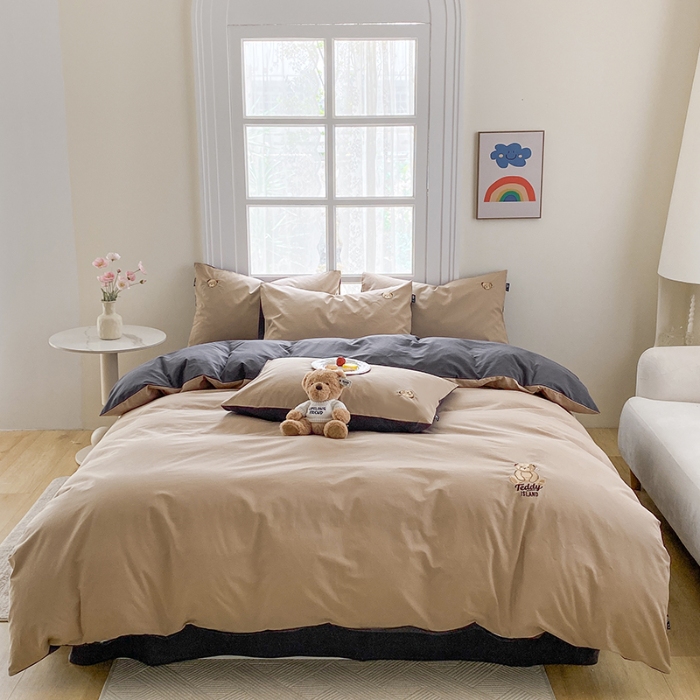 91家纺网 家纺一手货源 找家纺 泰迪爱兰Teddy ISLAND 2026新款32支全棉水洗棉绣花三件套四件套 驼色＋深灰