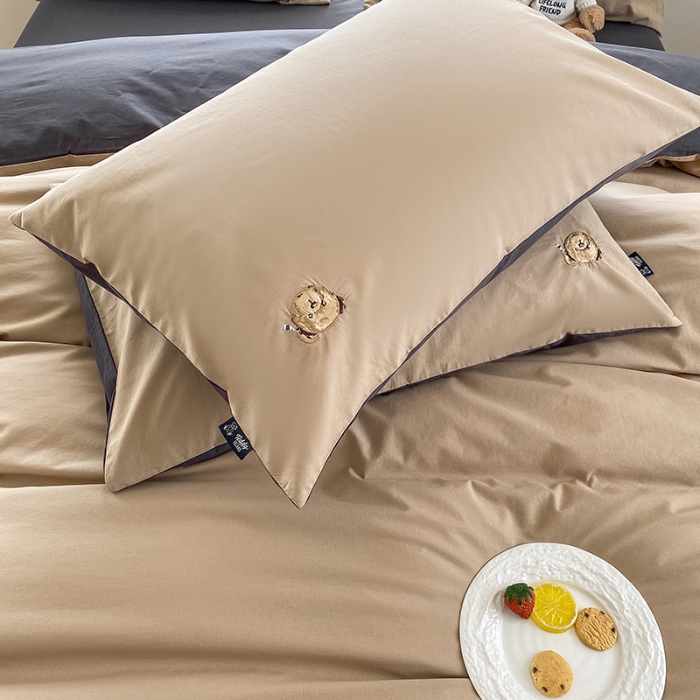 91家纺网 家纺一手货源 找家纺 泰迪爱兰Teddy ISLAND 2026新款32支全棉水洗棉绣花三件套四件套 驼色＋深灰