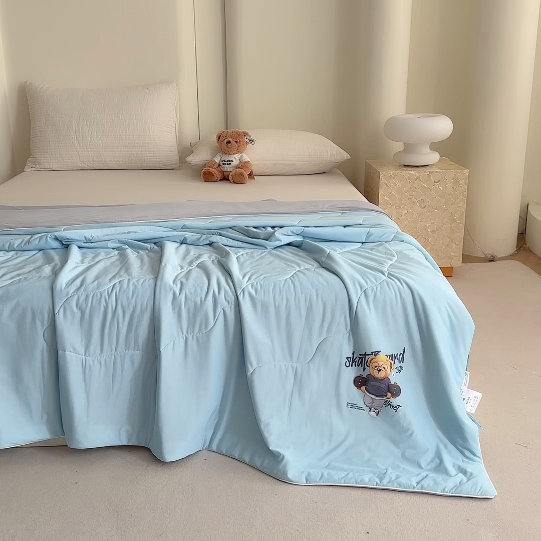 91家纺网 家纺一手货源 找家纺 （总）泰迪爱兰Teddy ISLAND 2025新款纯色冰淇淋空调被凉感夏被