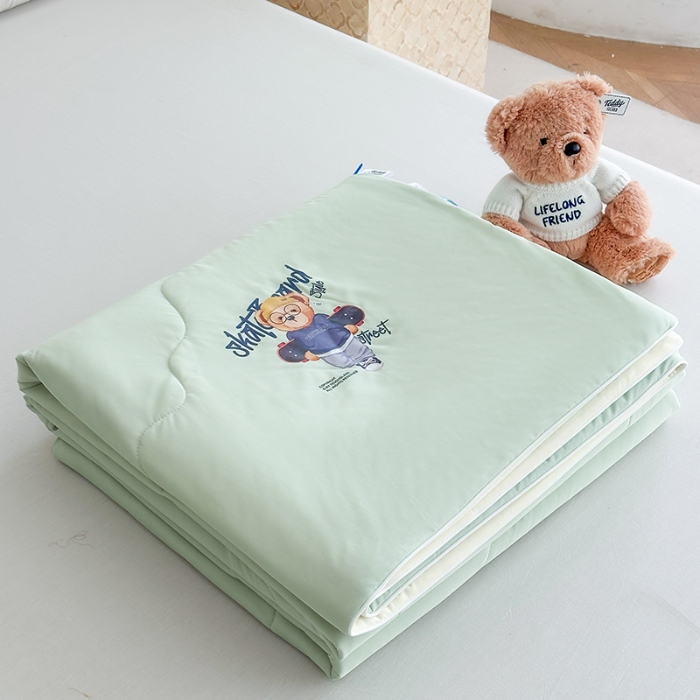 91家纺网 家纺一手货源 找家纺 泰迪爱兰Teddy ISLAND 2026新款冰淇淋凉感夏被 抹茶绿+米黄
