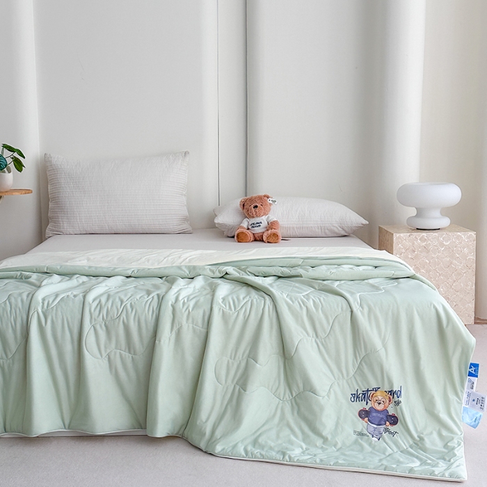 91家纺网 家纺一手货源 找家纺 泰迪爱兰Teddy ISLAND 2026新款冰淇淋凉感夏被 抹茶绿+米黄