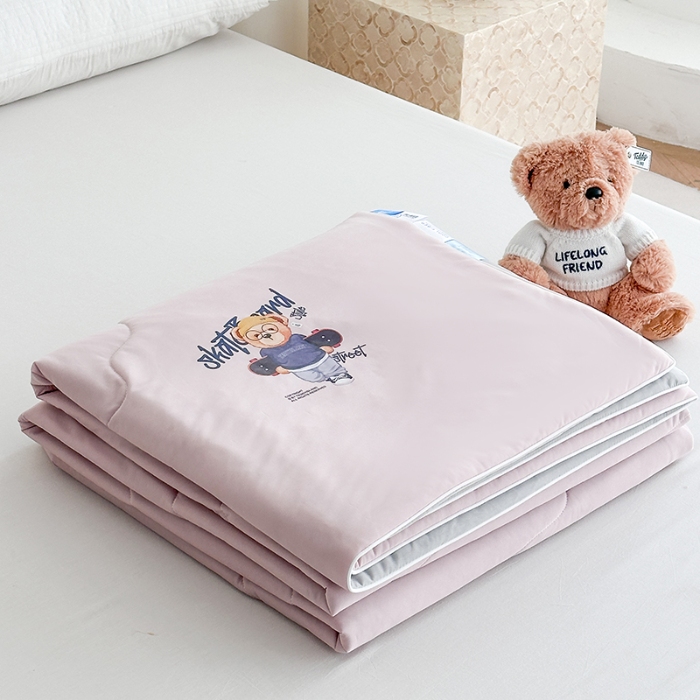 91家纺网 家纺一手货源 找家纺 泰迪爱兰Teddy ISLAND 2026新款冰淇淋凉感夏被 樱花粉+灰