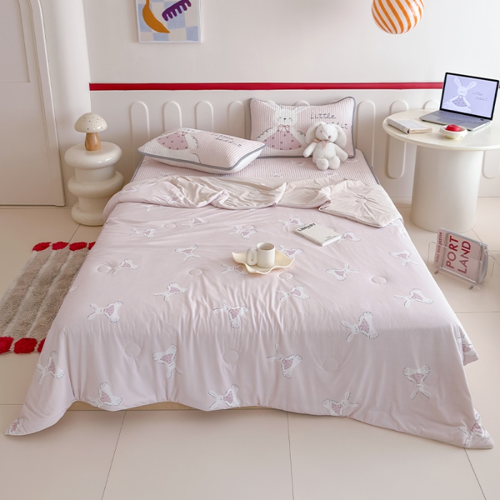 91家纺网 家纺一手货源 找家纺 （总）RYB红黄兰 2025新款INS原创超萌卡通冰皮锦氨夏被夏凉被空调被