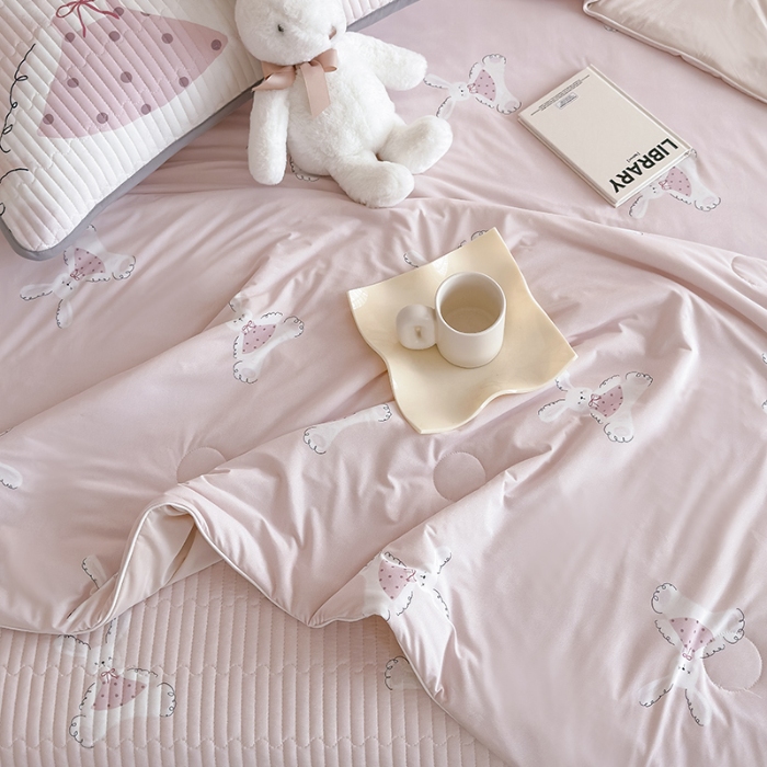 91家纺网 家纺一手货源 找家纺 （总）RYB红黄兰 2025新款INS原创超萌卡通冰皮锦氨夏被夏凉被空调被