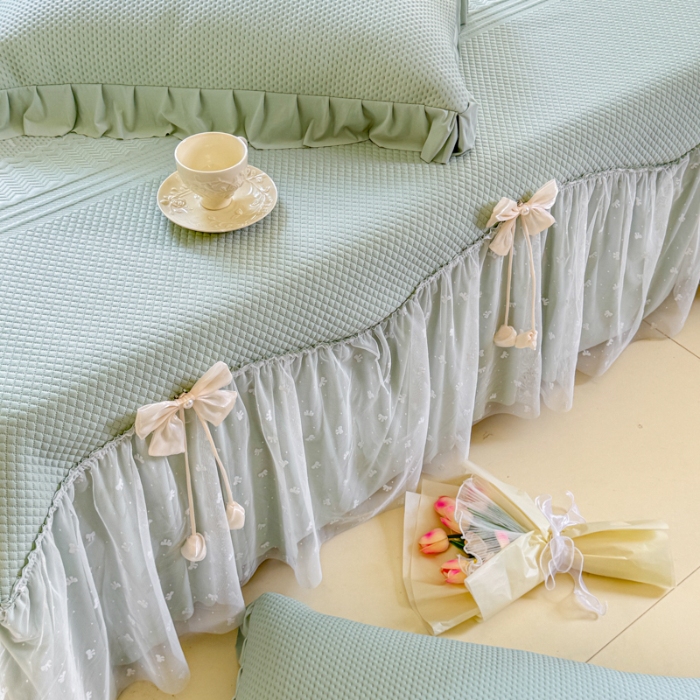 91家纺网 家纺一手货源 找家纺 【苏东来】2025高端法式韩版公主花边PE高分子复合软凉席床裙款三件套纯色蕾丝花边豆豆床裙床单床盖冰丝凉席子三件套件空调席 小确幸浅绿