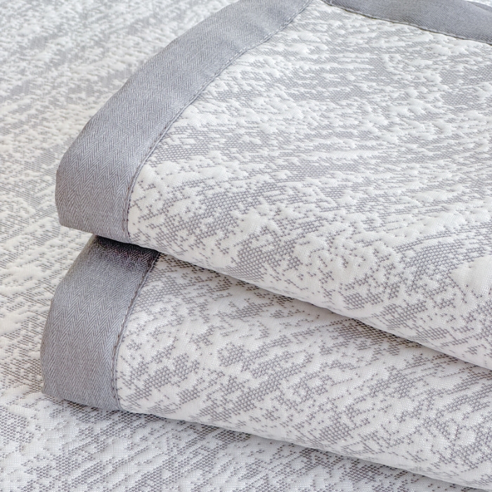 91家纺网 家纺一手货源 找家纺 2025高端轻奢简约提花凉感PE高分子复合软凉席三件套纯色冰豆豆冰丝凉席子三件套件空调席床单三明治 流光