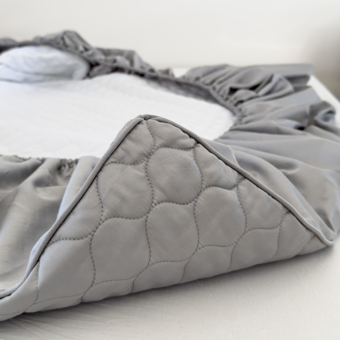 91家纺网 家纺一手货源 找家纺 安芯丝60S全棉夹棉床笠 抗菌防螨 灰色