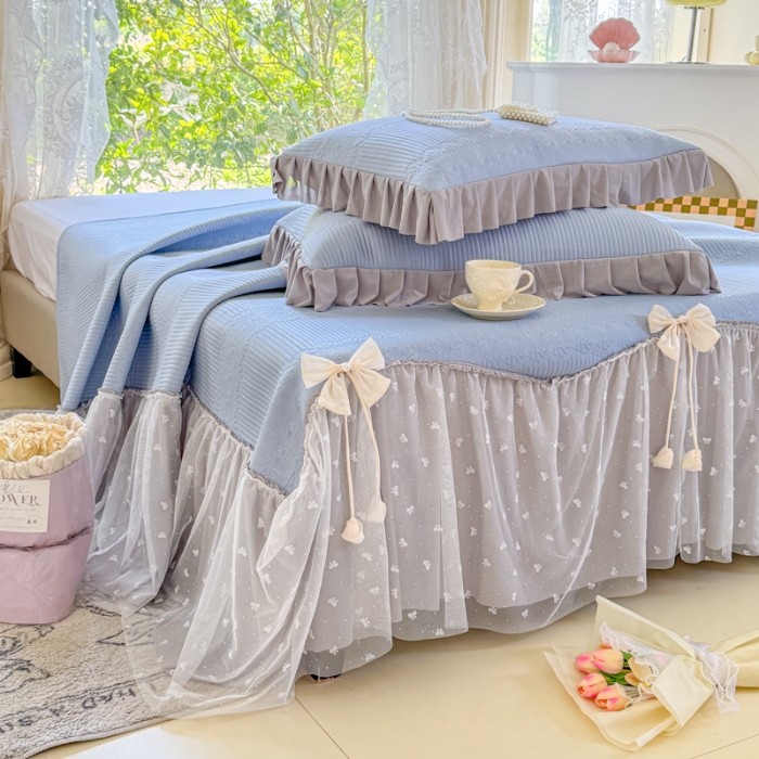 91家纺网 家纺一手货源 找家纺 【苏东来】2025高端法式韩版公主花边PE高分子复合软凉席床裙款三件套纯色蕾丝花边豆豆床裙床单床盖冰丝凉席子三件套件空调席 甜心蓝