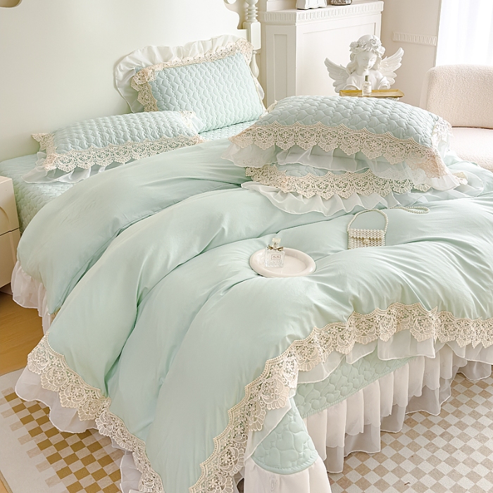 91家纺网 家纺一手货源 找家纺 （总）2025新款A类糯小棉法式蕾丝雪纺床盖三件套 夏季法式花边夏被四件套空调被夏凉被薄被子