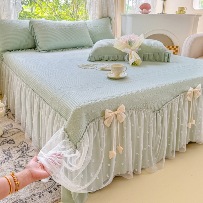 91家纺网 家纺一手货源 找家纺 （总）【苏东来】2025高端法式韩版公主花边PE高分子复合软凉席床裙款三件套纯色蕾丝花边豆豆床裙床单床盖冰丝凉席子三件套件空调席