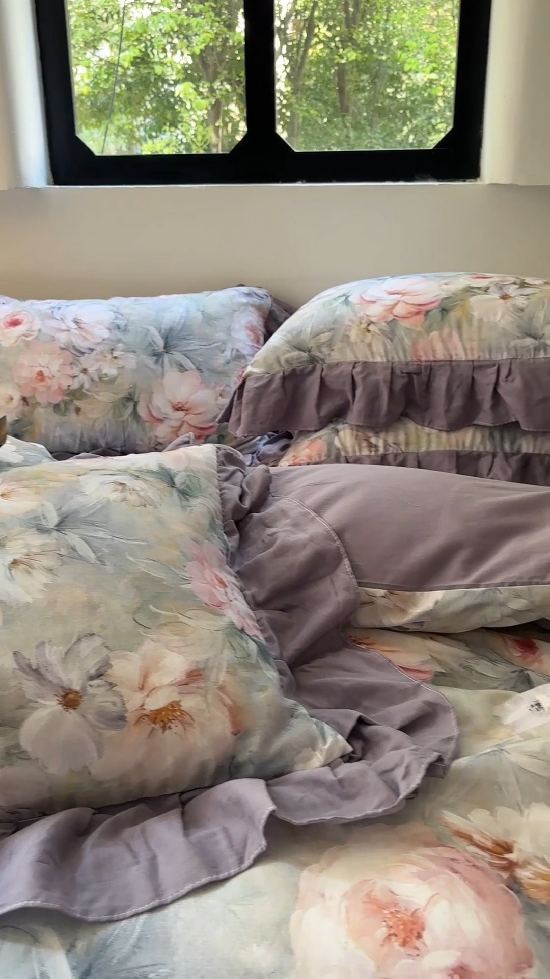 91家纺网 家纺一手货源 找家纺 （总）【苏东来】2025高端韩版法式花边蕾丝纯棉全棉双层纱四件套复古赫本公主风浪漫荷叶边田园花卉全棉纯棉四件套被套床单少女床上用品