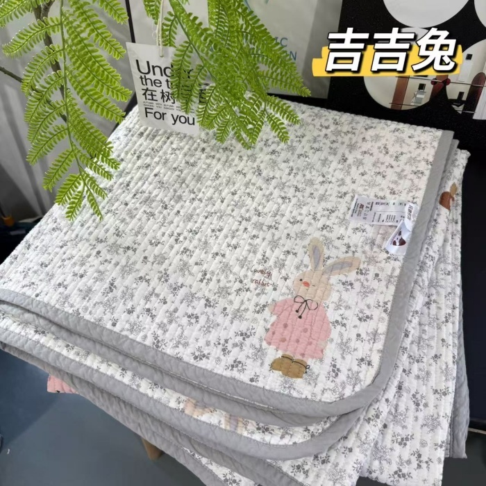 91家纺网 家纺一手货源 找家纺 （总）A类双面全棉床盖 200*220±5CM可机洗双面纯棉绗缝夹棉床单防滑垫