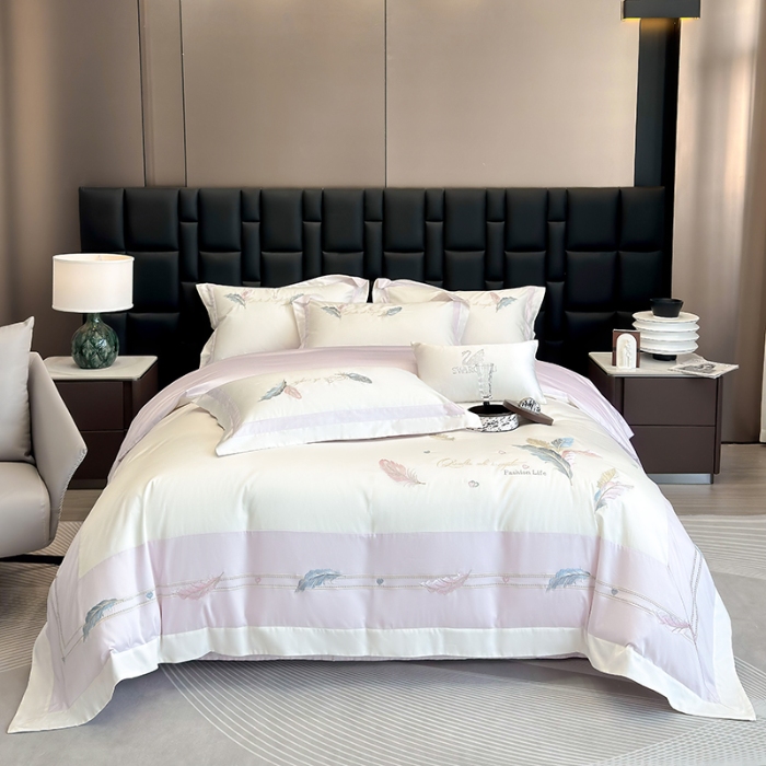 91家纺网 家纺一手货源 找家纺 春夏新品高级感50*50S贡缎长绒棉刺绣四件套纯棉床单全棉床笠高档礼盒装量大价优 白拼紫-彩羽-贡缎长绒棉