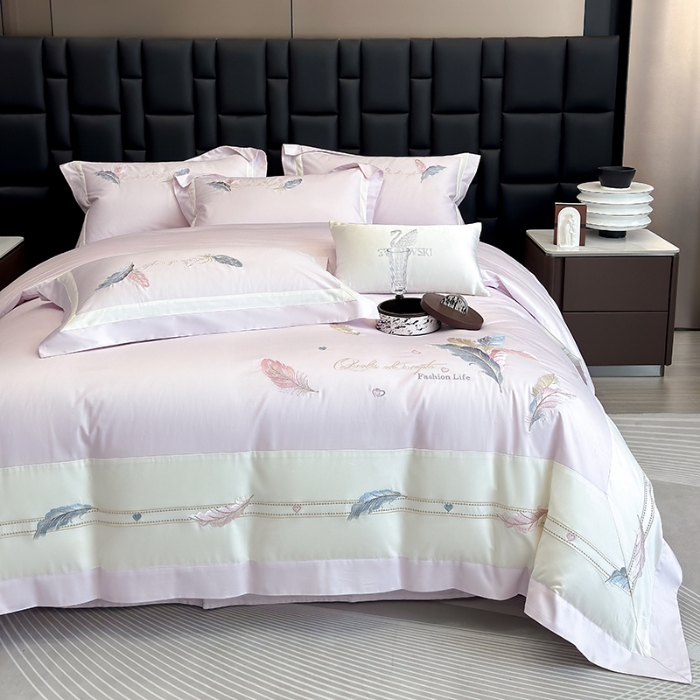 91家纺网 家纺一手货源 找家纺 春夏新品高级感50*50S贡缎长绒棉刺绣四件套纯棉床单全棉床笠高档礼盒装量大价优 梦境紫-彩羽-贡缎长绒棉