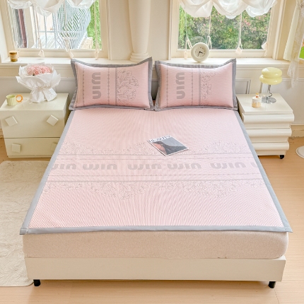 91家纺网 家纺一手货源 找家纺 （总）2025高端轻奢简约提花凉感PE高分子复合软凉席三件套纯色冰豆豆冰丝凉席子三件套件空调席床单三明治