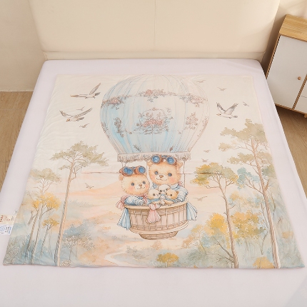 91家纺网 家纺一手货源 找家纺 麦吻儿童薄款a类空调被夏凉被宝宝防踢被神器拥抱被护肚睡袋 热气球与棕熊