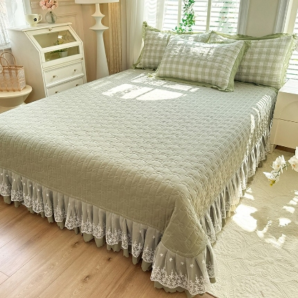 91家纺网 家纺一手货源 找家纺 （总）2025春夏新款复古印花小碎花针织棉双层纱夹棉床盖三件套