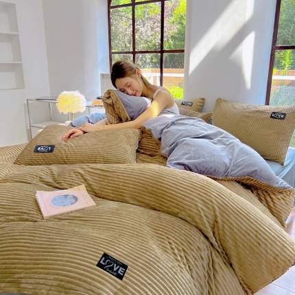 91家纺网 家纺一手货源 找家纺 (总) 蒂凡羽 2025新款魔法绒牛奶绒珊瑚绒水晶法莱绒四件套