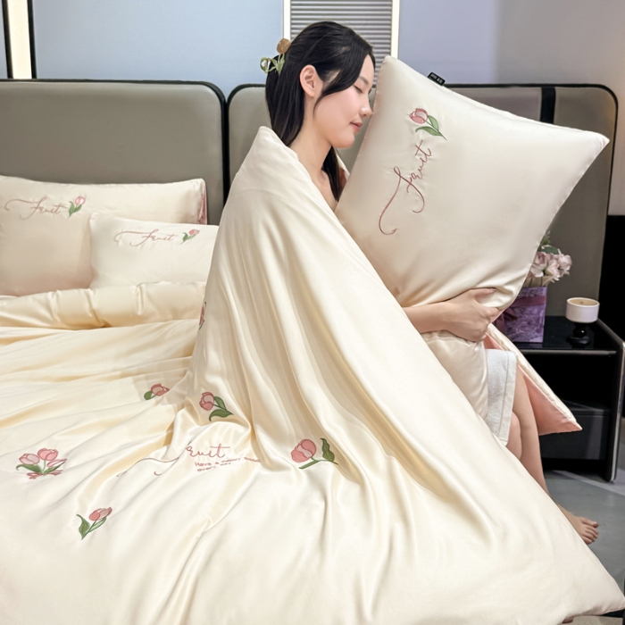 91家纺网 家纺一手货源 找家纺 （总）乐沐家纺 2025春夏新款水洗真丝绣花冰丝四件套