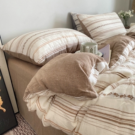 91家纺网 家纺一手货源 找家纺 （总）艾咪-Amy ntmy 2025新款全棉色织小提花四件套-茵律