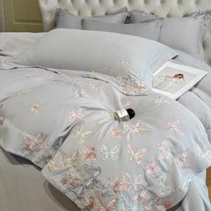 91家纺网 家纺一手货源 找家纺 （总）新方向 2025新款天丝刺绣大宽边工艺四件套-蝶恋 直播首选（纸盒包装）