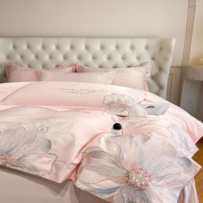 91家纺网 家纺一手货源 找家纺 （总）新方向 2025新款天丝重工刺绣大宽边工艺四件套-时光  直播首选（纸盒包装）