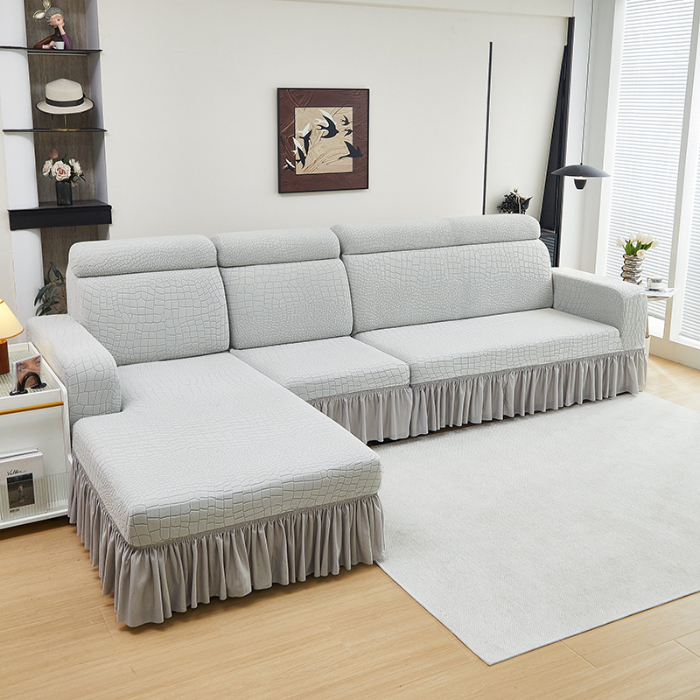 91家纺网 家纺一手货源 找家纺 （总）丝绮鹿 2025新款雕花绒水立方沙发套裙边款（贵妃图）