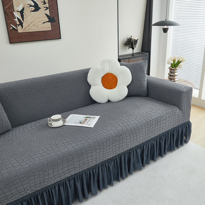 91家纺网 家纺一手货源 找家纺 （总）丝绮鹿 2025新款雕花绒水立方沙发套裙边款（三人图）