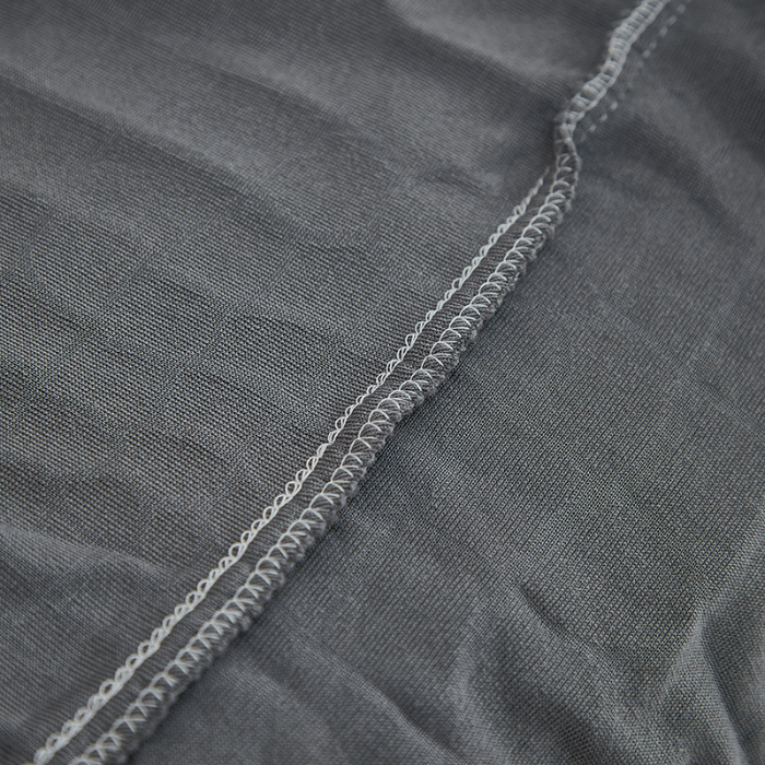 91家纺网 家纺一手货源 找家纺 （总）丝绮鹿 2025新款雕花绒水立方沙发套裙边款（三人图）