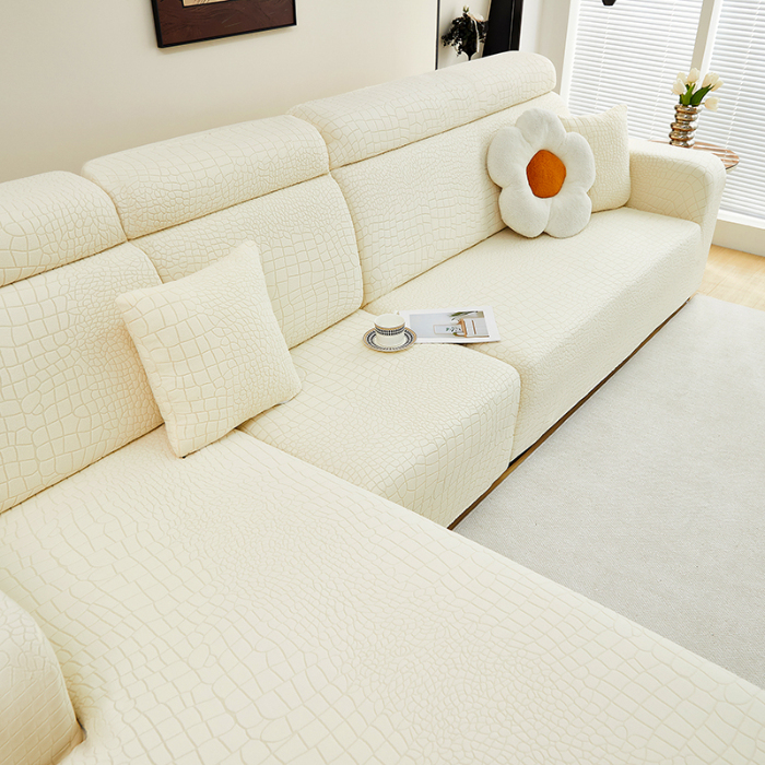 91家纺网 家纺一手货源 找家纺 （总）丝绮鹿 2025新款雕花绒水立方沙发套松紧款（贵妃图）