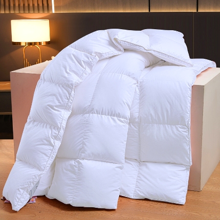 91家纺网 家纺一手货源 找家纺 95鹅绒被 柔赛丝95鹅绒被 羽绒被