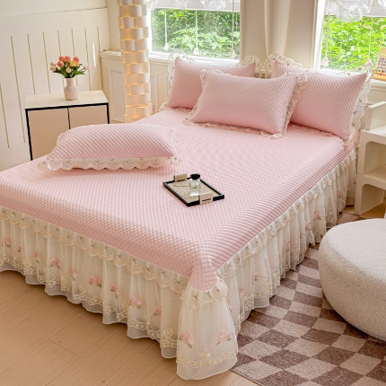 苏米娜2025甄选A类凉豆豆纯色系蕾丝花边床裙款床单款床盖床单凉席三件套蕾丝床盖款凉席三件套  唯爱-樱花粉