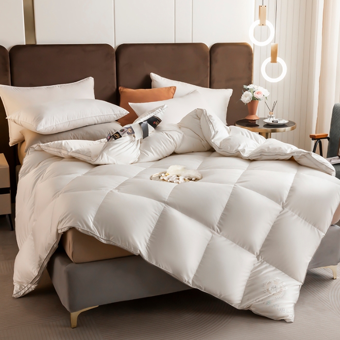 91家纺网 家纺一手货源 找家纺 95鹅绒被 真丝95鹅绒被 羽绒被