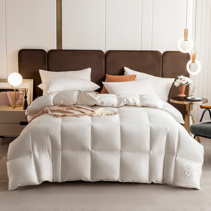 91家纺网 家纺一手货源 找家纺 95鹅绒被 真丝95鹅绒被 羽绒被