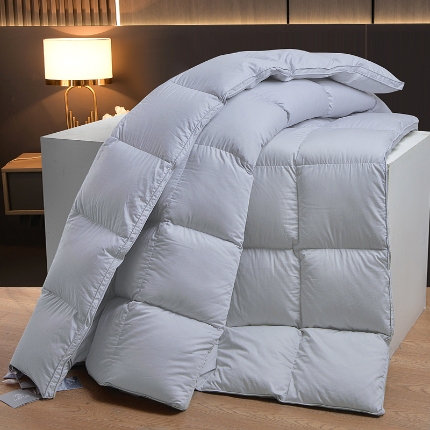91家纺网 家纺一手货源 找家纺 50鸭绒被 柔赛丝50鸭绒被 羽绒被