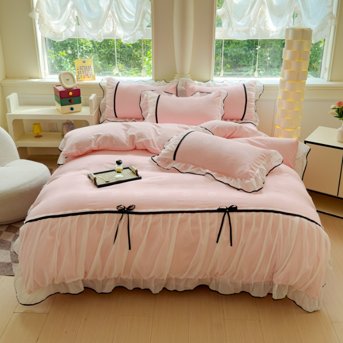 91家纺网 家纺一手货源 找家纺 漫布云2025春夏韩版公主风小香风公主风水洗棉工艺款四件套法式蕾丝花边床裙款四件套 小香—樱花粉