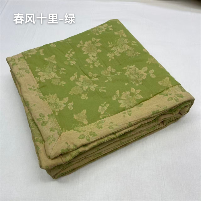 91家纺网 家纺一手货源 找家纺 鲁爱家纺供货 2025新款全棉双层纱提花夏被 春风十里-绿