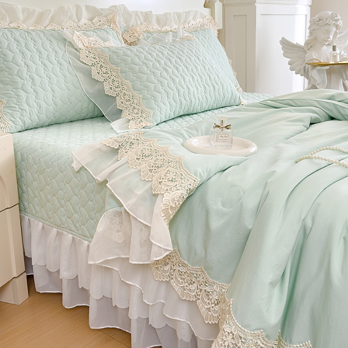 91家纺网 家纺一手货源 找家纺 （总）2025新款A类糯小棉法式蕾丝雪纺床盖三件套 夏季法式花边夏被四件套空调被夏凉被薄被子